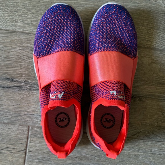 APL Techloom Bliss Womens Vibrant coral and Blue/purple...